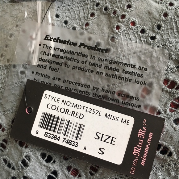 Miss Me Red Plaid Wrinkle Crochet Shirt size S - Picture 6 of 6